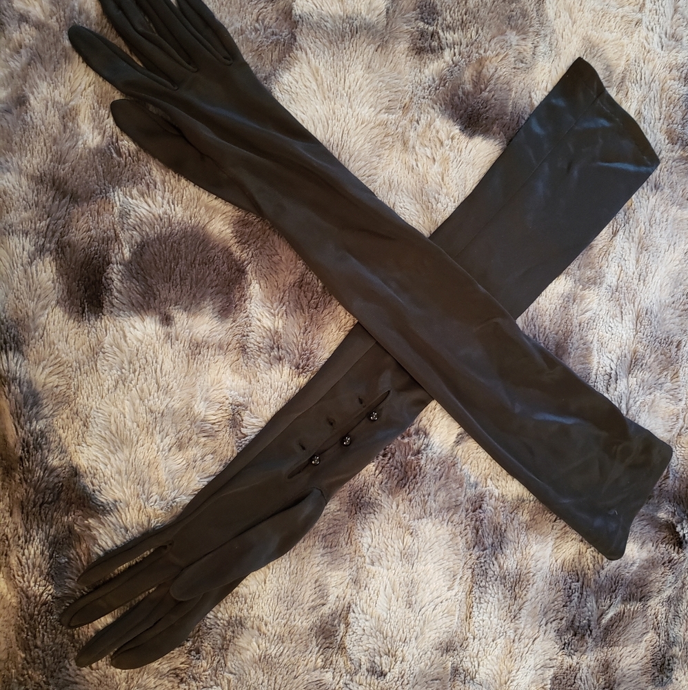 Womens black vintage full length gloves
